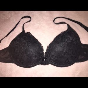 Black lace push-up bra